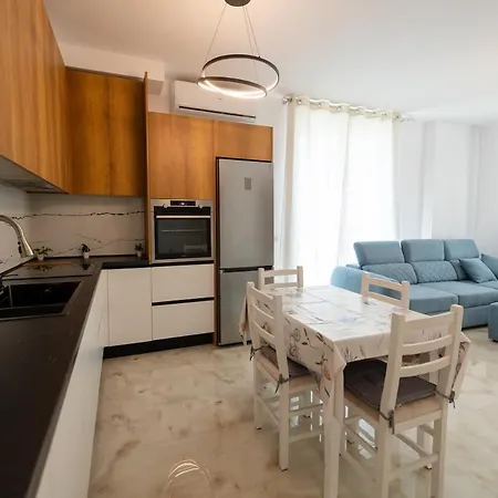 New - Garage - 500m From Promenade Lejlighed